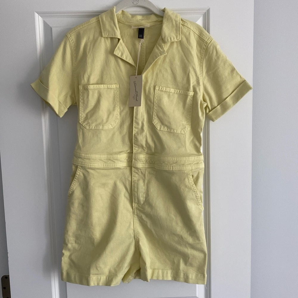 Target Universal Thread yellow romper size 0